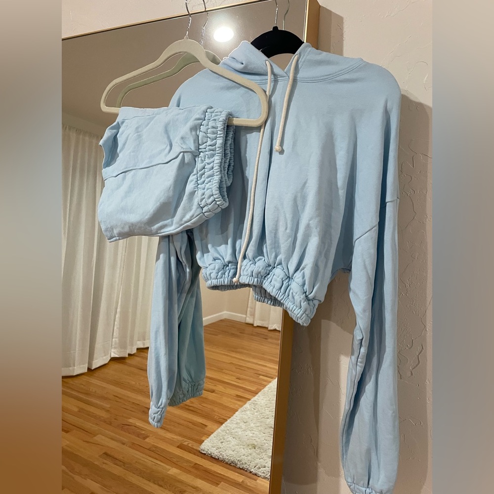 Nia Sweatshorts and Hoodie